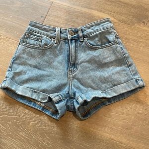 PACSUN blue mom jeans SIZE 22 (22 not an option)